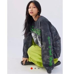 URBAN OUTFITTERS BIGGIE OVERSIZED SWEATSHIRT